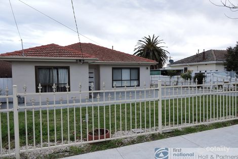 1/4 Nicole Ave, Dandenong North, VIC 3175