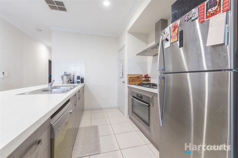 Property photo of 71 Boomerang Loop Banksia Grove WA 6031