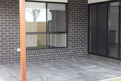 Property photo of 12 Dawn Drive Glenvale QLD 4350