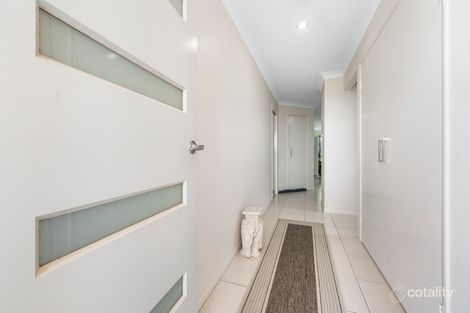 Property photo of 2/43 Highgrove Drive Highfields QLD 4352