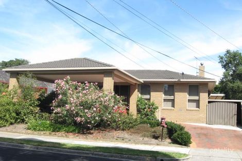 9 De Havilland Ave, Strathmore Heights, VIC 3041