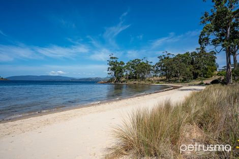 Property photo of 20 Vincent Avenue Verona Sands TAS 7112
