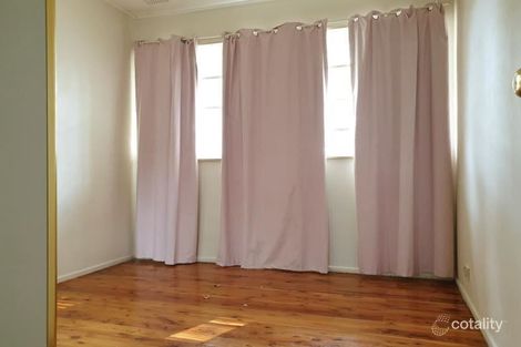 Property photo of 21 Lawn Avenue Bradbury NSW 2560