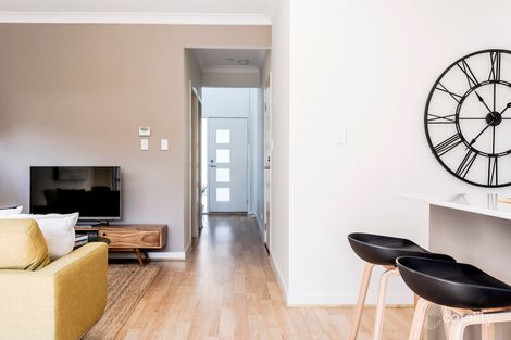 Property photo of 1B Myrtle Grove Tonsley SA 5042