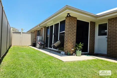 Property photo of 2/51 Acacia Drive Miles QLD 4415