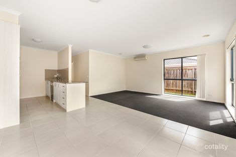 Property photo of 31 Kimberley Grove Pakenham VIC 3810