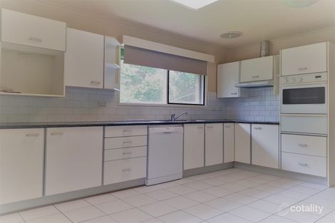Property photo of 2 Jennifer Court Macleod VIC 3085