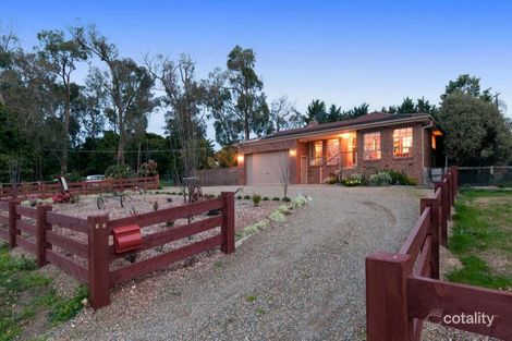 216 Cardigan Rd, Mooroolbark, VIC 3138