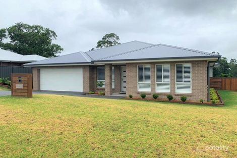 9 Pandanus Cct, Bolwarra, NSW 2320