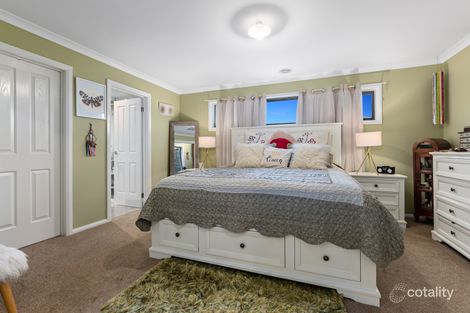 Property photo of 30 Ramsay Crescent Darley VIC 3340