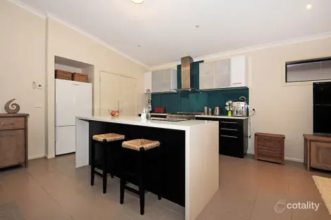 Property photo of 8 Honeybark Crescent Lyndhurst VIC 3975