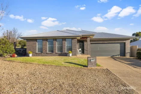 Property photo of 22 Burrundulla Road Bourkelands NSW 2650