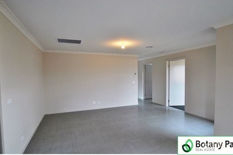 Property photo of 18 Rilana Road Clyde North VIC 3978