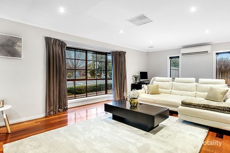 Property photo of 2 Dunbar Court Keilor Downs VIC 3038