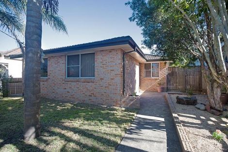 Property photo of 7 Hutchinson Street Redhead NSW 2290