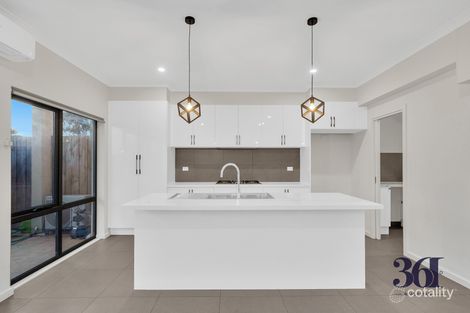 Property photo of 66 Bulban Road Werribee VIC 3030