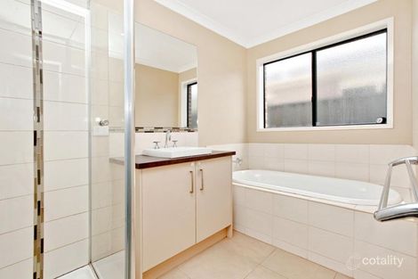 Property photo of 4 Arrowhead Street Manor Lakes VIC 3024