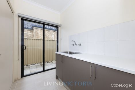 Property photo of 13 Studley Park Way Caroline Springs VIC 3023