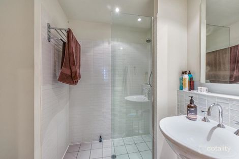 Property photo of 104/64 Macquarie Street Teneriffe QLD 4005