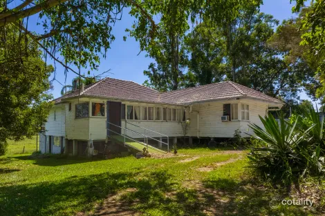 131 Old Goomboorian Rd, Veteran, QLD 4570