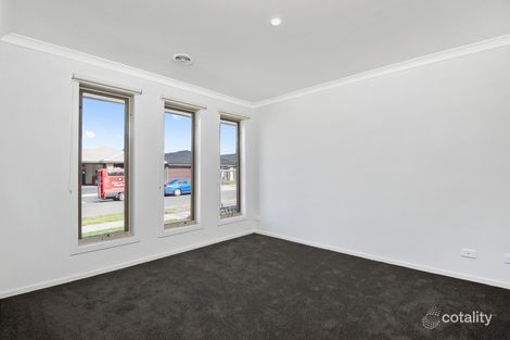Property photo of 4 Kamala Road Clyde North VIC 3978