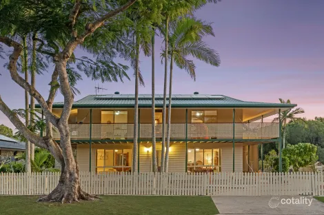 Property photo of 161 Kingfisher Parade Toogoom QLD 4655