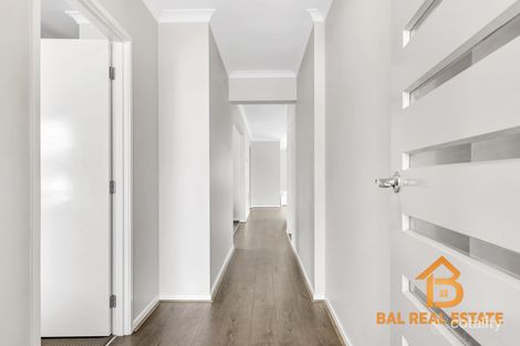 Property photo of 29 Creekwood Way Cobblebank VIC 3338