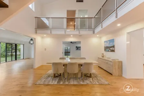 Property photo of 9 Erave Avenue Runaway Bay QLD 4216