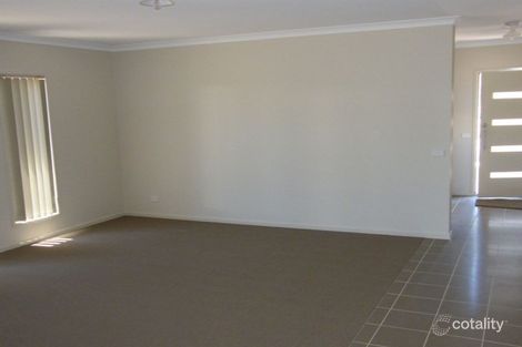 Property photo of 11 Dandelion Drive Berwick VIC 3806