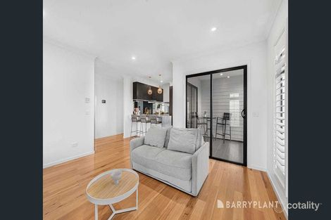 Property photo of 2 Tranquil Place Lilydale VIC 3140