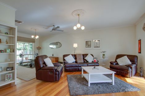 Property photo of 7 Halcyon Grove Cockatoo VIC 3781