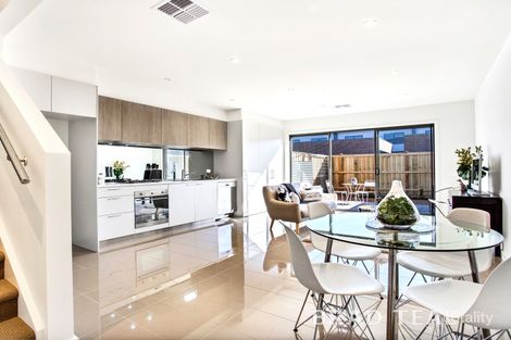 Property photo of 28 Harmony Road Ascot Vale VIC 3032