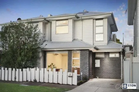 2 Elizabeth St, Newport, VIC 3015