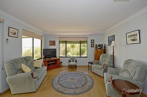 Property photo of 21 Donnybrook Turn Dawesville WA 6211