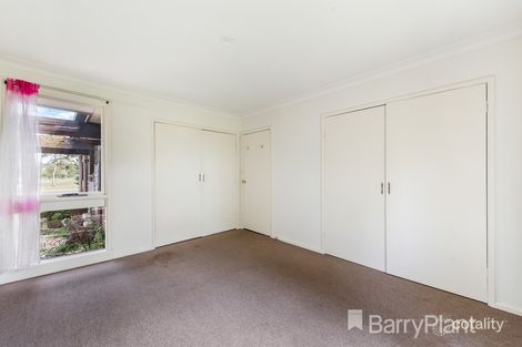 Property photo of 16 Geddes Crescent Hoppers Crossing VIC 3029