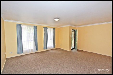 Property photo of 33 Karoola Avenue Kingfisher Shores NSW 2259