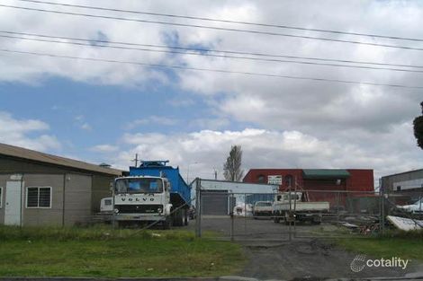 8 O'Neil St, Unanderra, NSW 2526