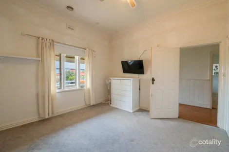 Property photo of 4 Thurlstone Street Parkes NSW 2870