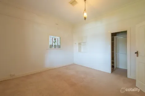 Property photo of 4 Thurlstone Street Parkes NSW 2870