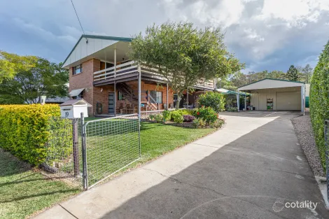 19 Werth St, Oakey, QLD 4401