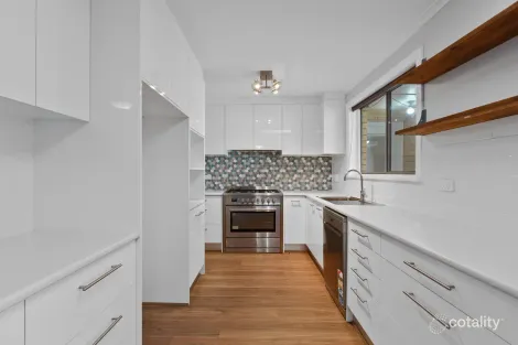 Property photo of 16 Amanda Way Morphett Vale SA 5162