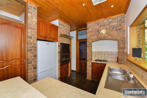 Property photo of 39 Vincent Boulevard Flagstaff Hill SA 5159