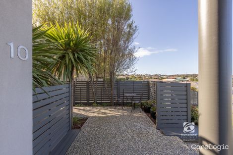 Property photo of 10 Lawson Drive Lakes Entrance VIC 3909