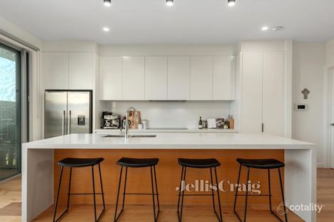 Property photo of 43 Feathertop Avenue Templestowe Lower VIC 3107