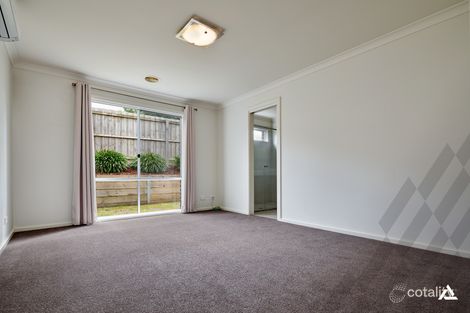 Property photo of 13 Mayfair Drive Drouin VIC 3818