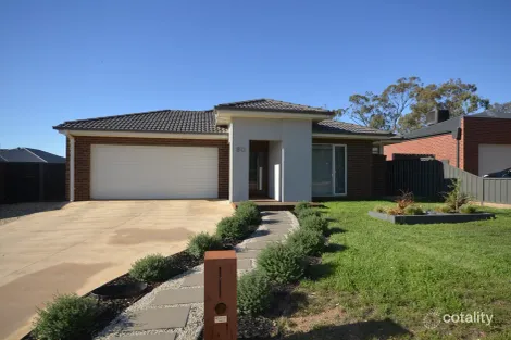 80 Swanson Bvd, Strathfieldsaye, VIC 3551