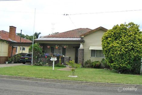 4 Lily Ave, Riverwood, NSW 2210