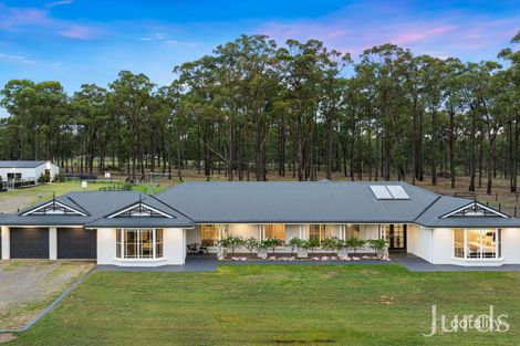 320 Lovedale Rd, Lovedale, NSW 2325