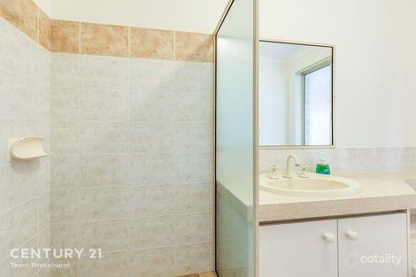 Property photo of 61B Flowerwood Way Huntingdale WA 6110