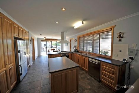 Property photo of 16 Bell Park Close Warragul VIC 3820